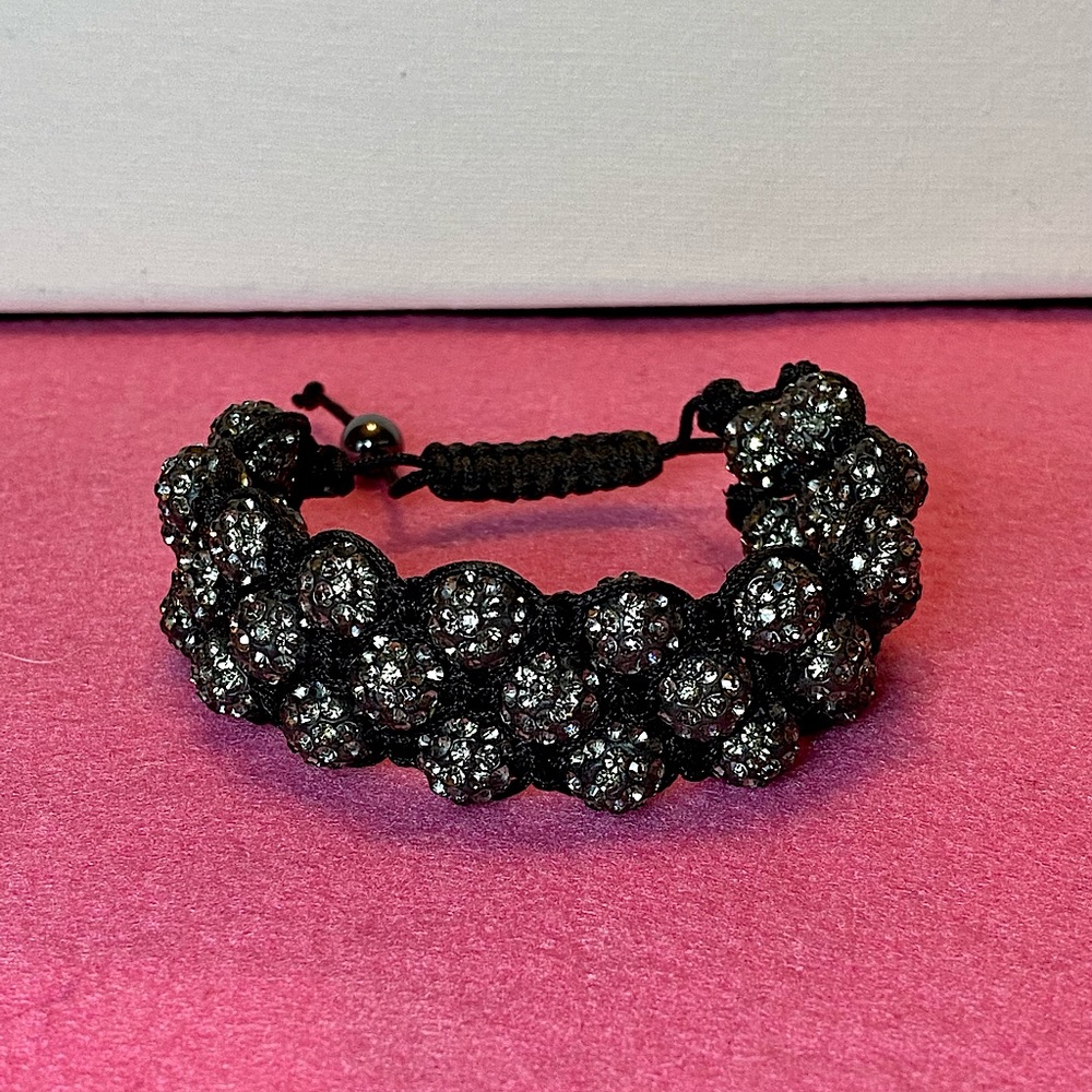 Black beaded bracelet